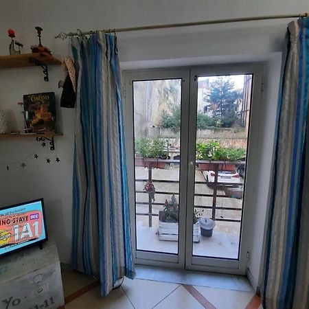 나폴리 La Casa Nella Roccia 아파트 외부 사진