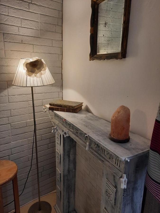 나폴리 La Casa Nella Roccia 아파트 외부 사진